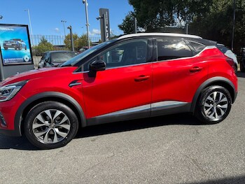 Used Renault Captur 2020 for sale - 76276488: Photo