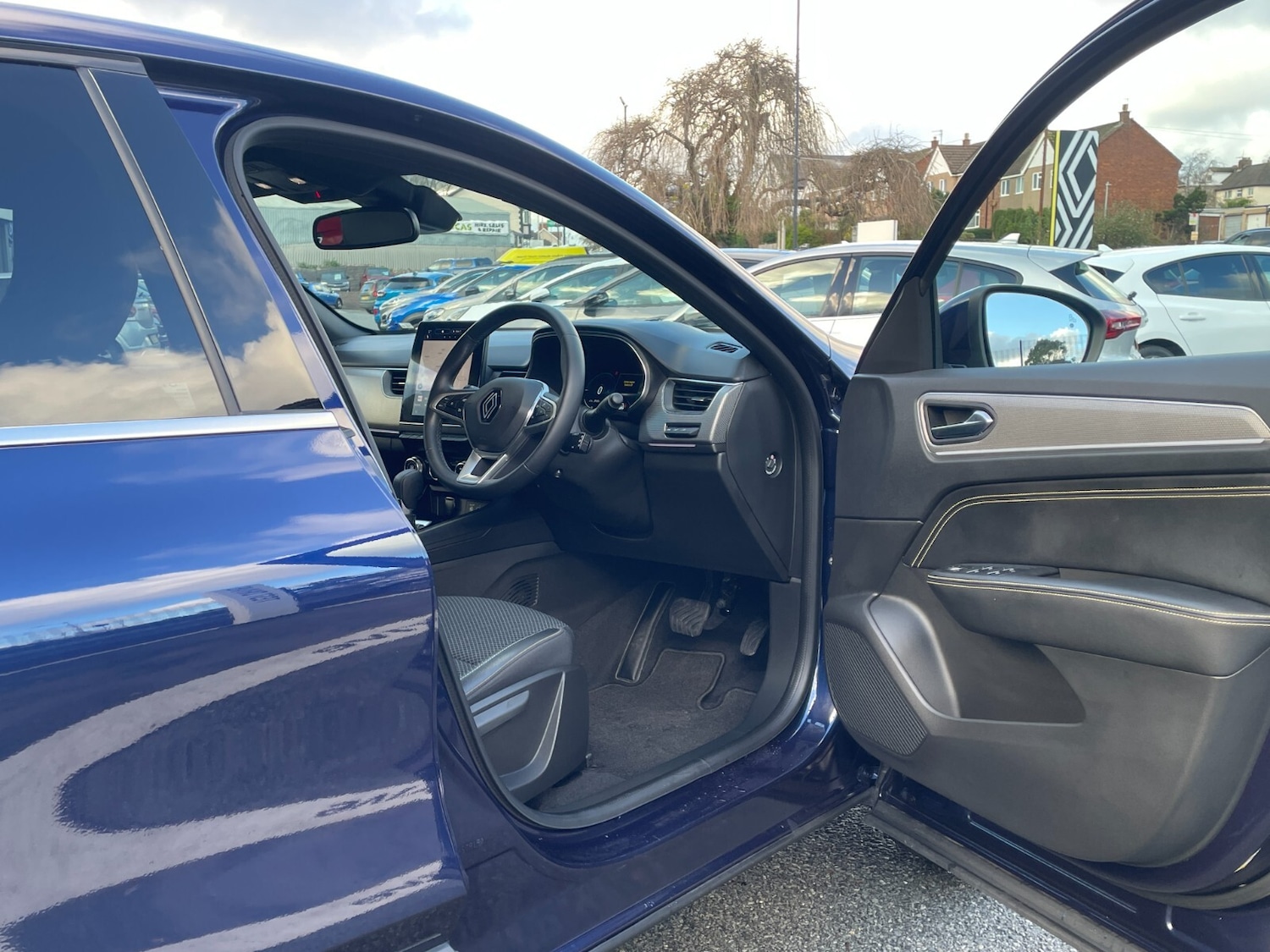 Used Renault Arkana 2024 for sale - 76640259: Photo 25