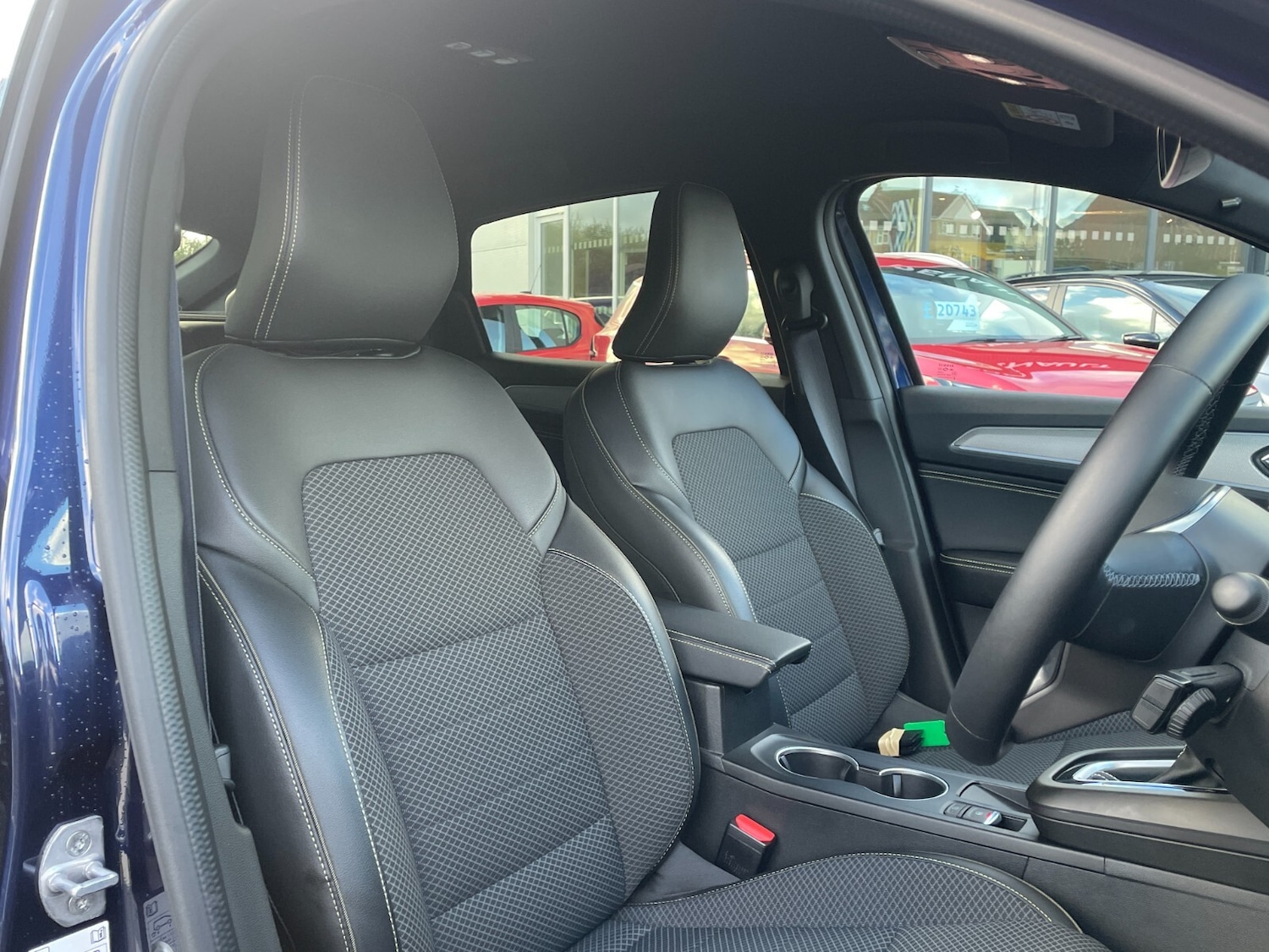 Used Renault Arkana 2024 for sale - 76640259: Photo 26