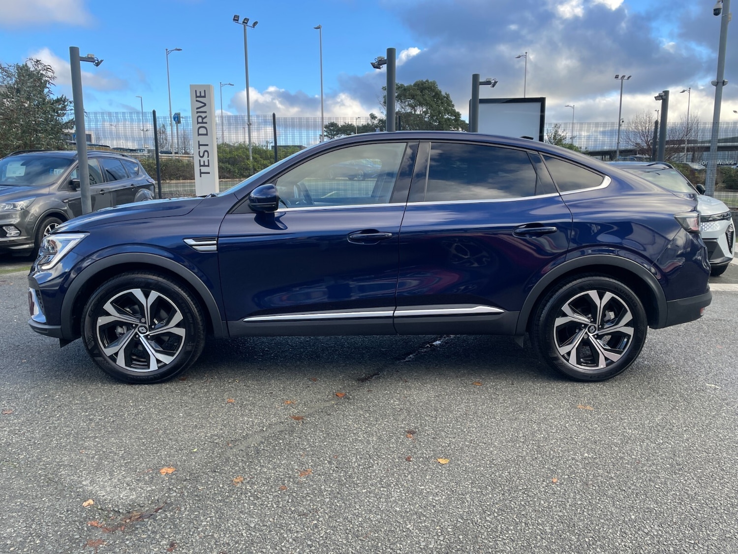 Used Renault Arkana 2024 for sale - 76640259: Photo 4