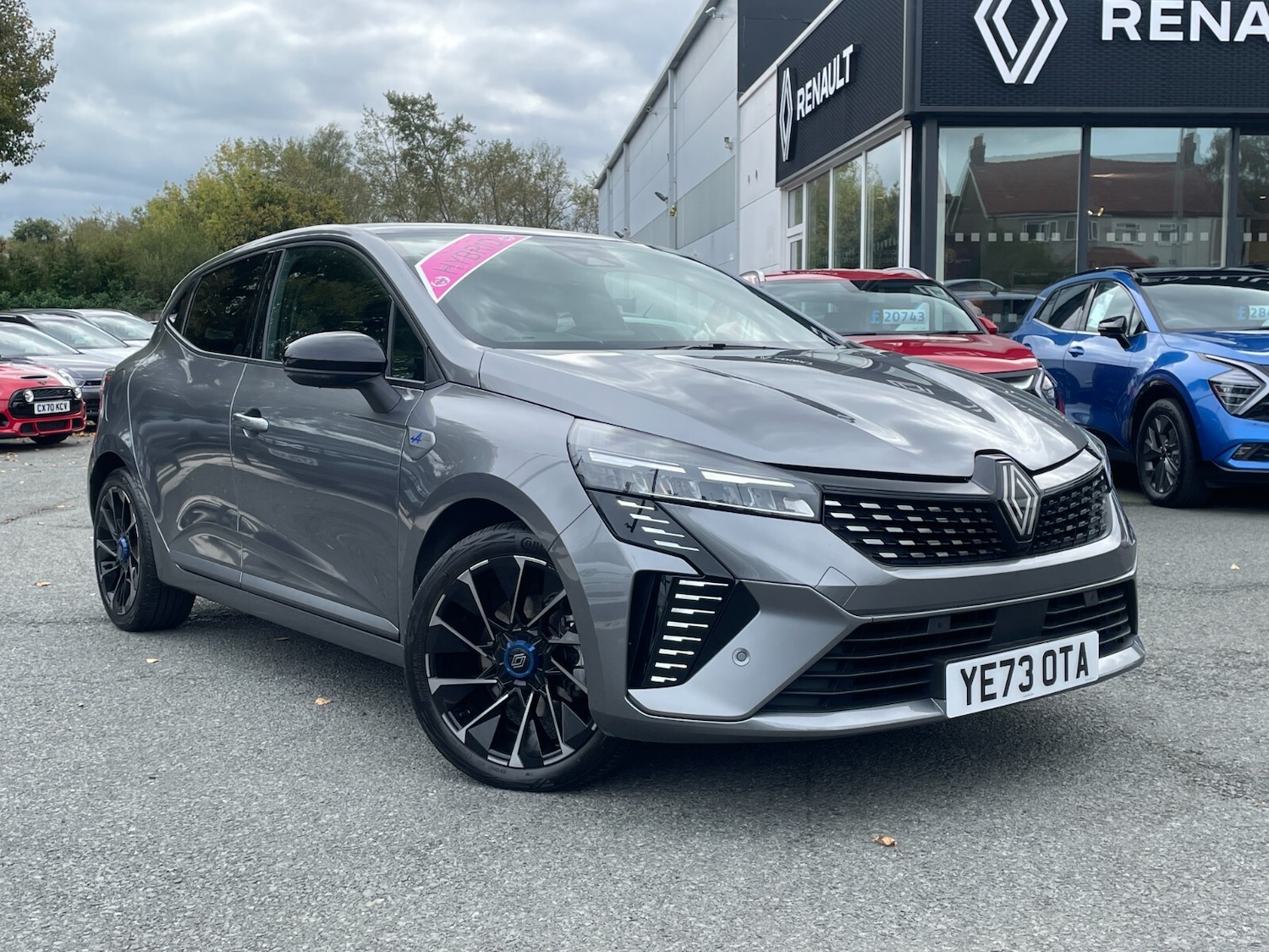 Used Renault Clio 2023 for sale - 76276510: Photo 1