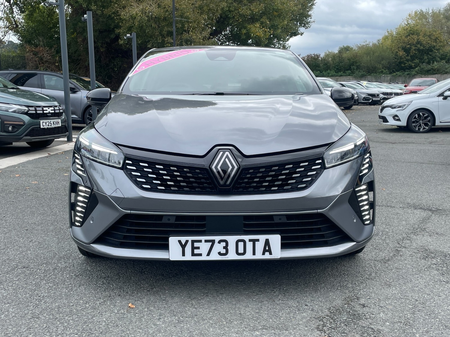 Used Renault Clio 2023 for sale - 76276510: Photo 2
