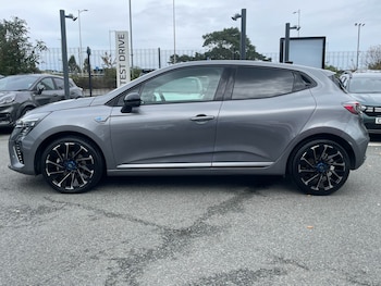 Used Renault Clio 2023 for sale - 76276510: Photo