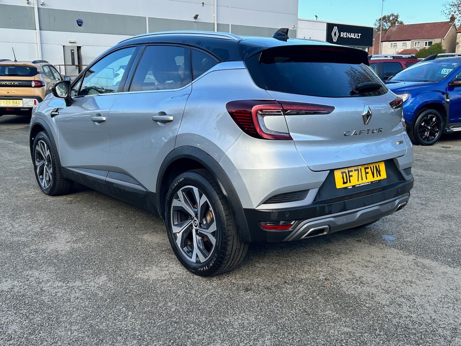 Used Renault Captur 2021 for sale - 76344017: Photo 4
