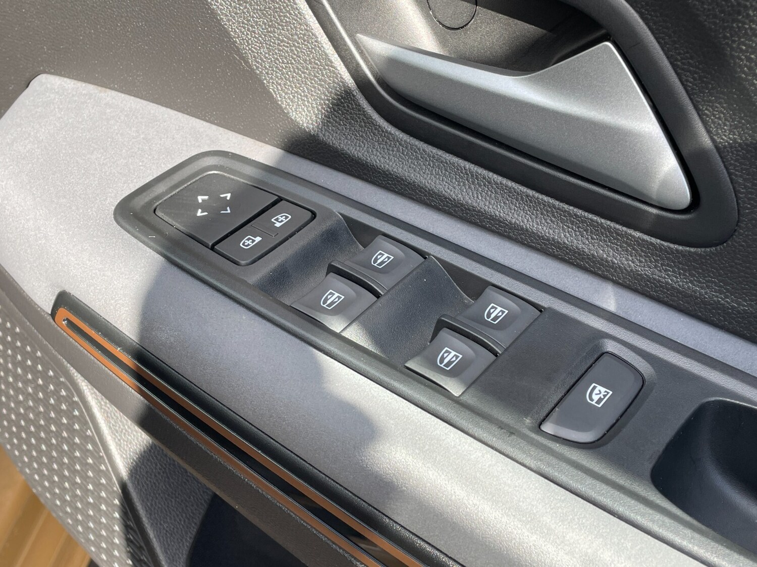 Used Dacia Sandero Stepway 2024 for sale - 76276290: Photo 26