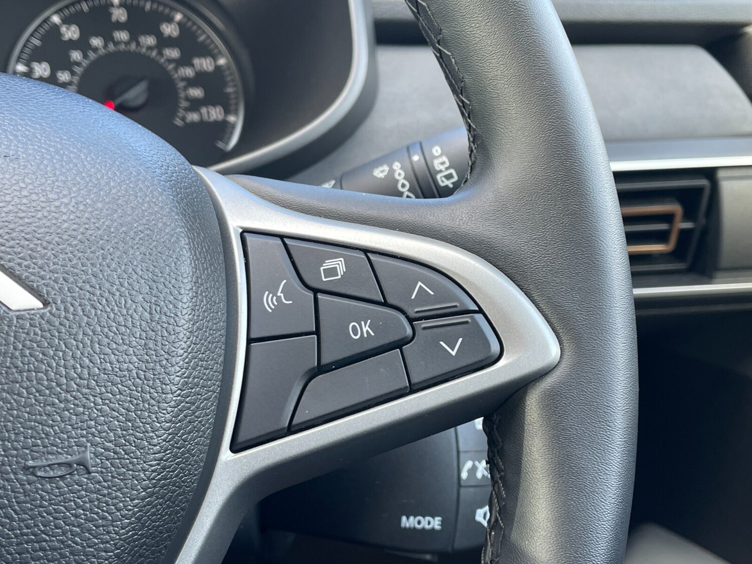 Used Dacia Sandero Stepway 2024 for sale - 76276290: Photo 28