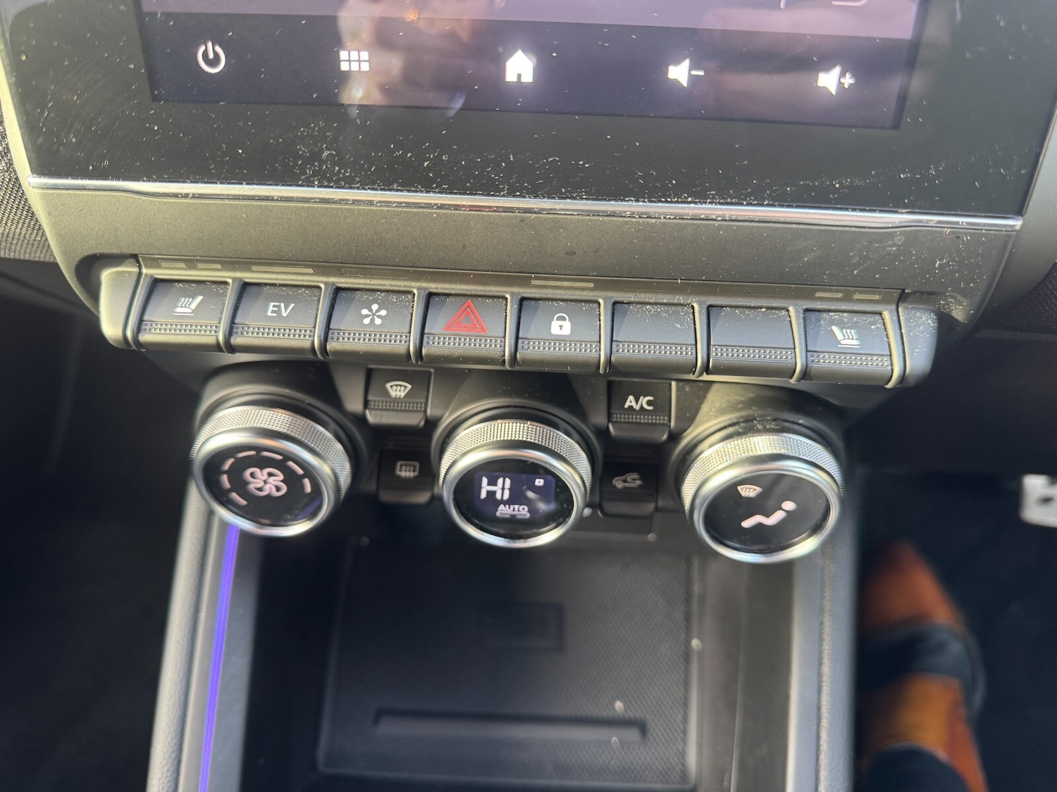 Used Renault Clio 2024 for sale - 77389052: Photo 39