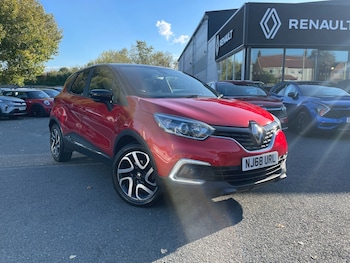 Used Renault Captur 2018 for sale - 76276539: Photo