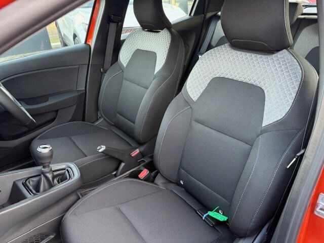 Used Renault Clio 2025 for sale - 76773168: Photo 16