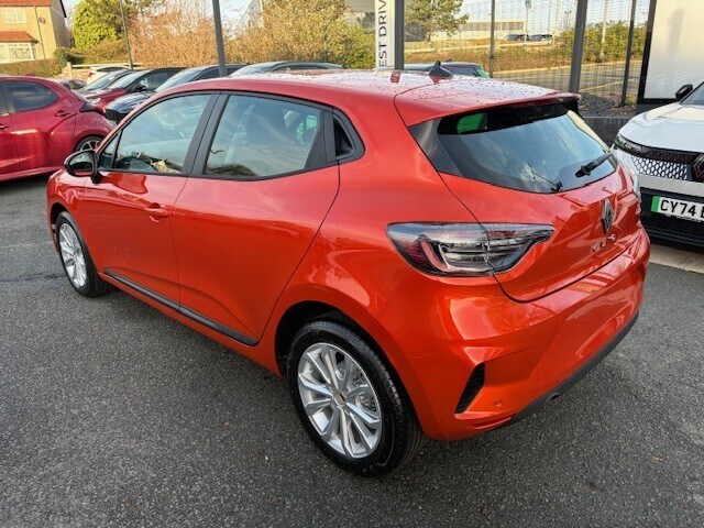 Used Renault Clio 2025 for sale - 76773168: Photo 4