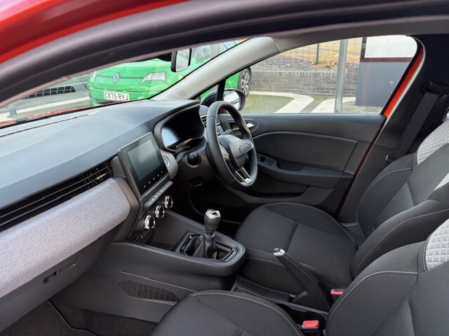 Used Renault Clio 2025 for sale - 76773168: Photo 8