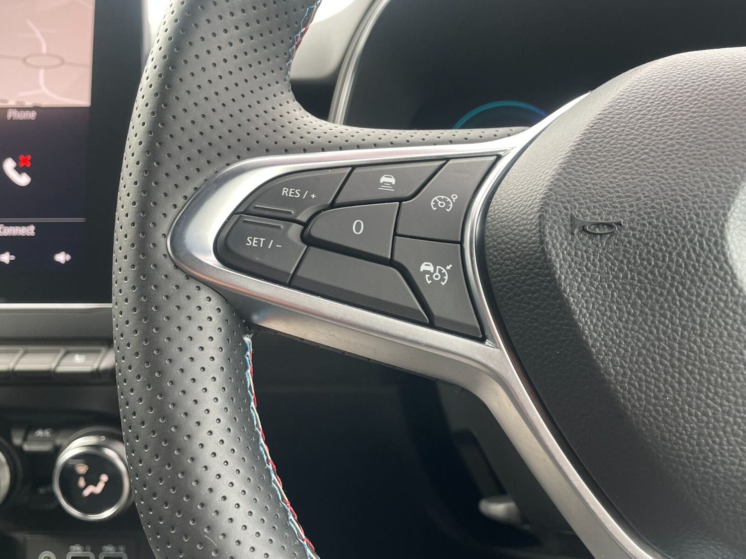 Used Renault Clio 2023 for sale - 77157864: Photo 29