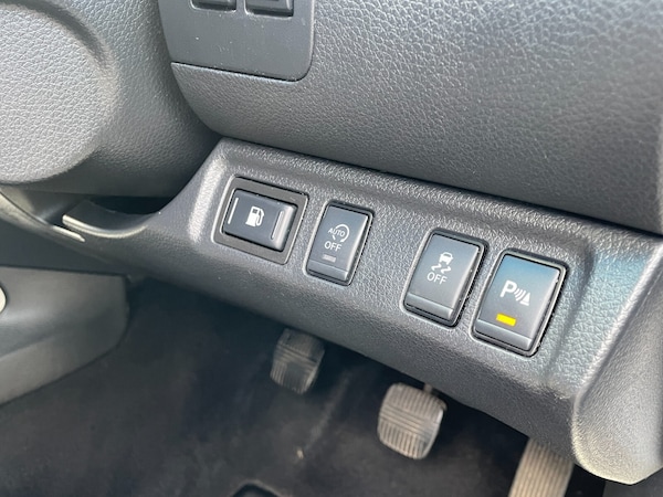 Used Nissan Navara 2017 for sale - 76276200: Photo 24