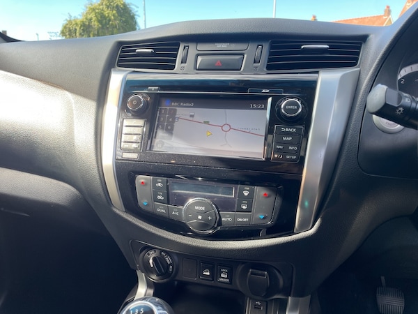 Used Nissan Navara 2017 for sale - 76276200: Photo 30