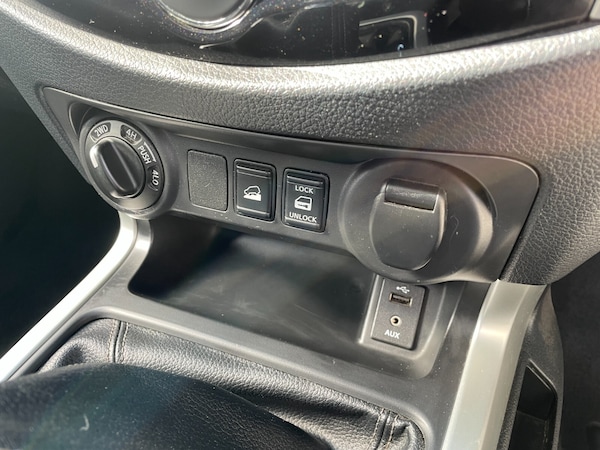 Used Nissan Navara 2017 for sale - 76276200: Photo 34