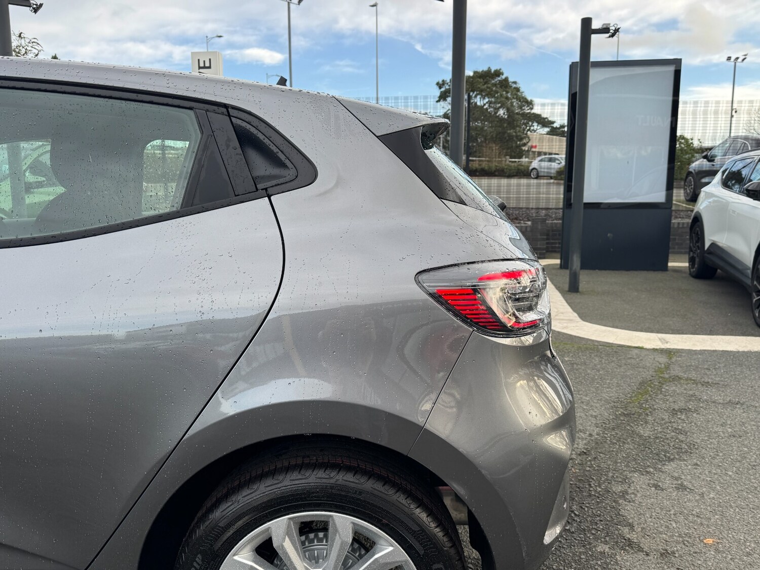 Used Renault Clio 2025 for sale - 76773172: Photo 14