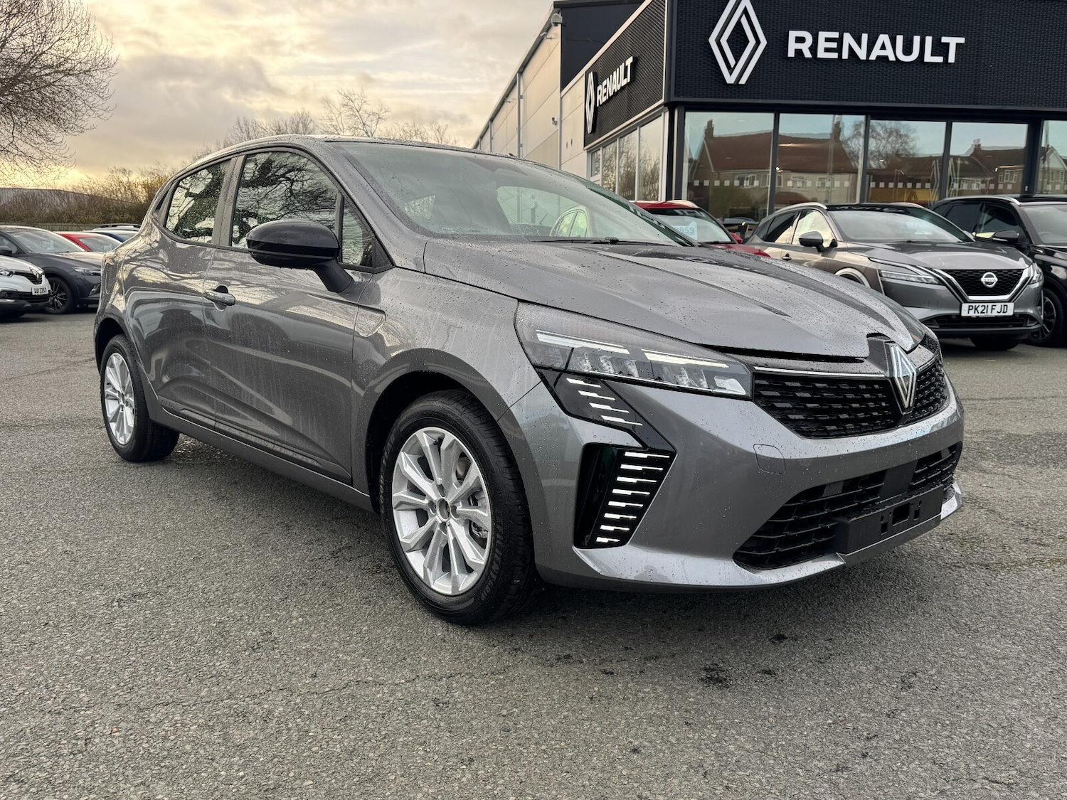 Used Renault Clio 2025 for sale - 76773172: Photo 9