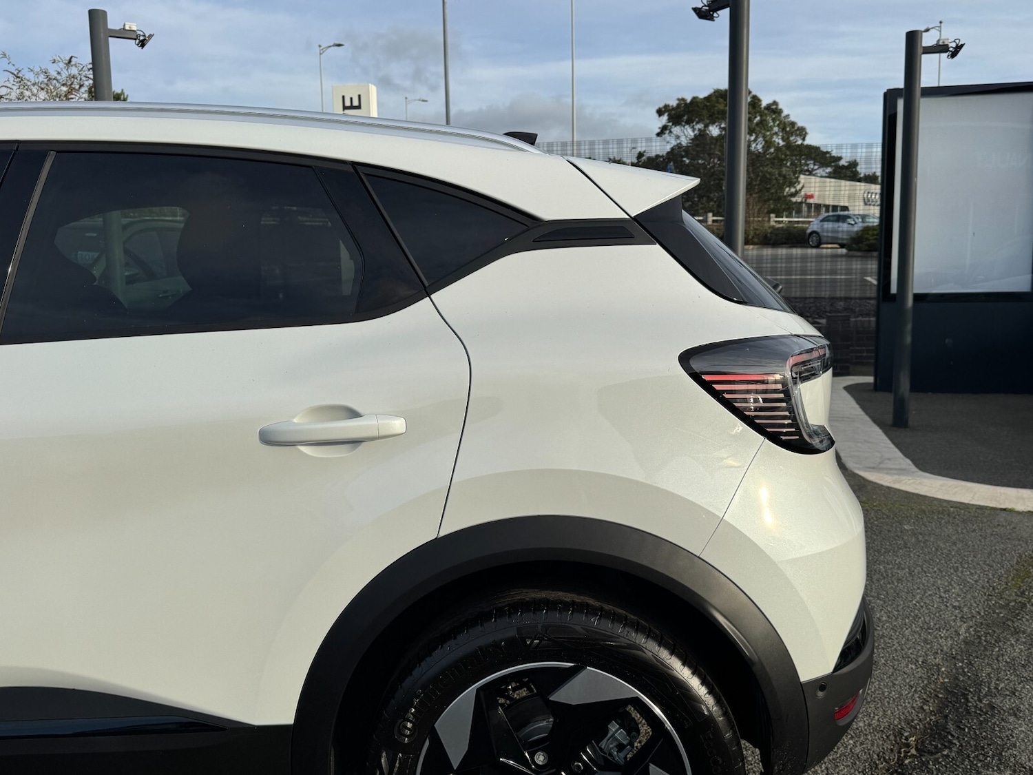 Used Renault Captur 2025 for sale - 76826811: Photo 18