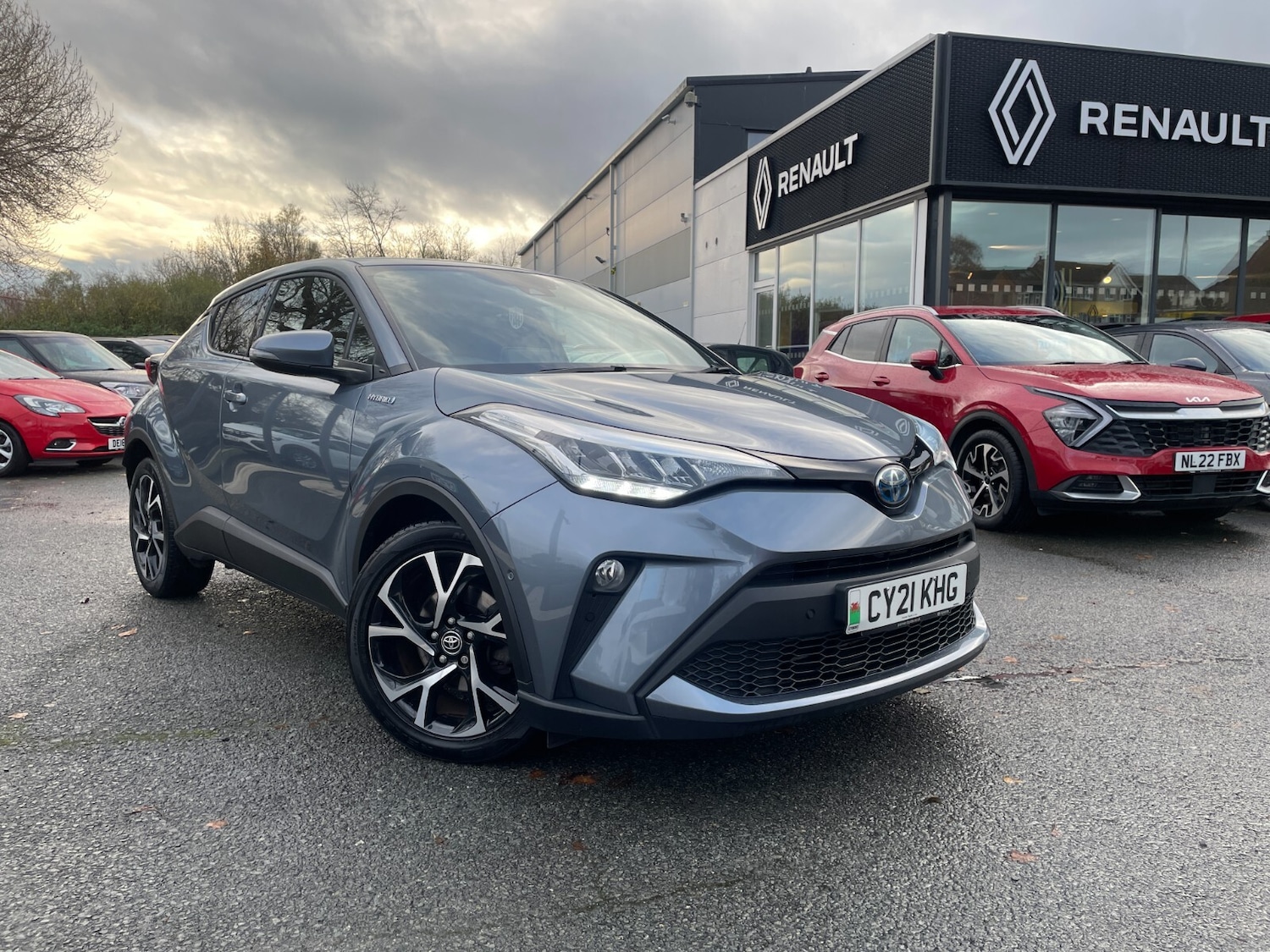 Used Toyota C-HR 2021 for sale - 76580076: Photo 1