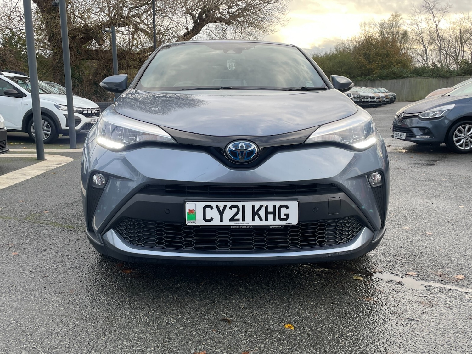 Used Toyota C-HR 2021 for sale - 76580076: Photo 2