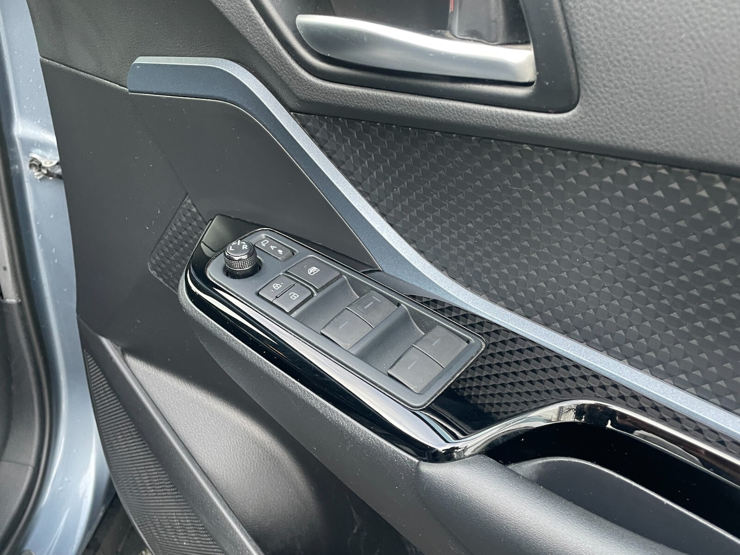 Used Toyota C-HR 2021 for sale - 76580076: Photo 29