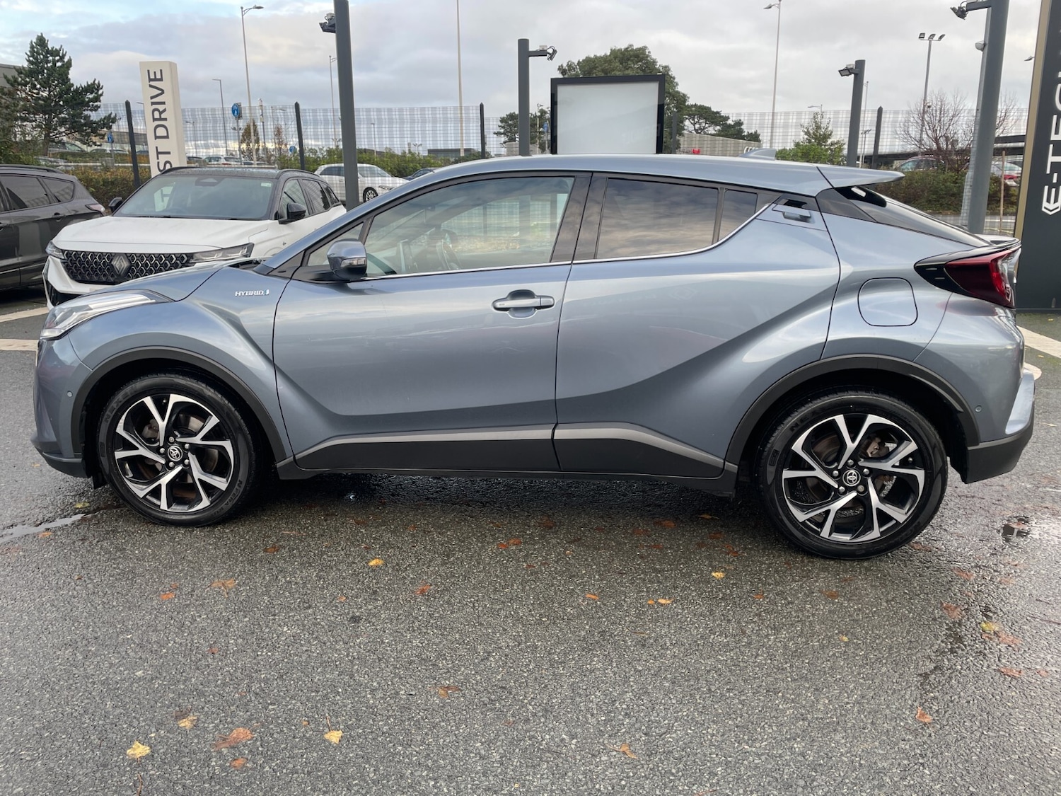 Used Toyota C-HR 2021 for sale - 76580076: Photo 4