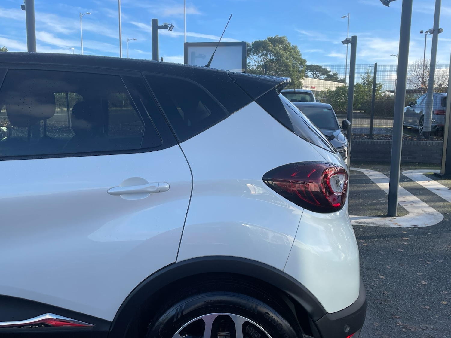 Used Renault Captur 2019 for sale - 76276322: Photo 16