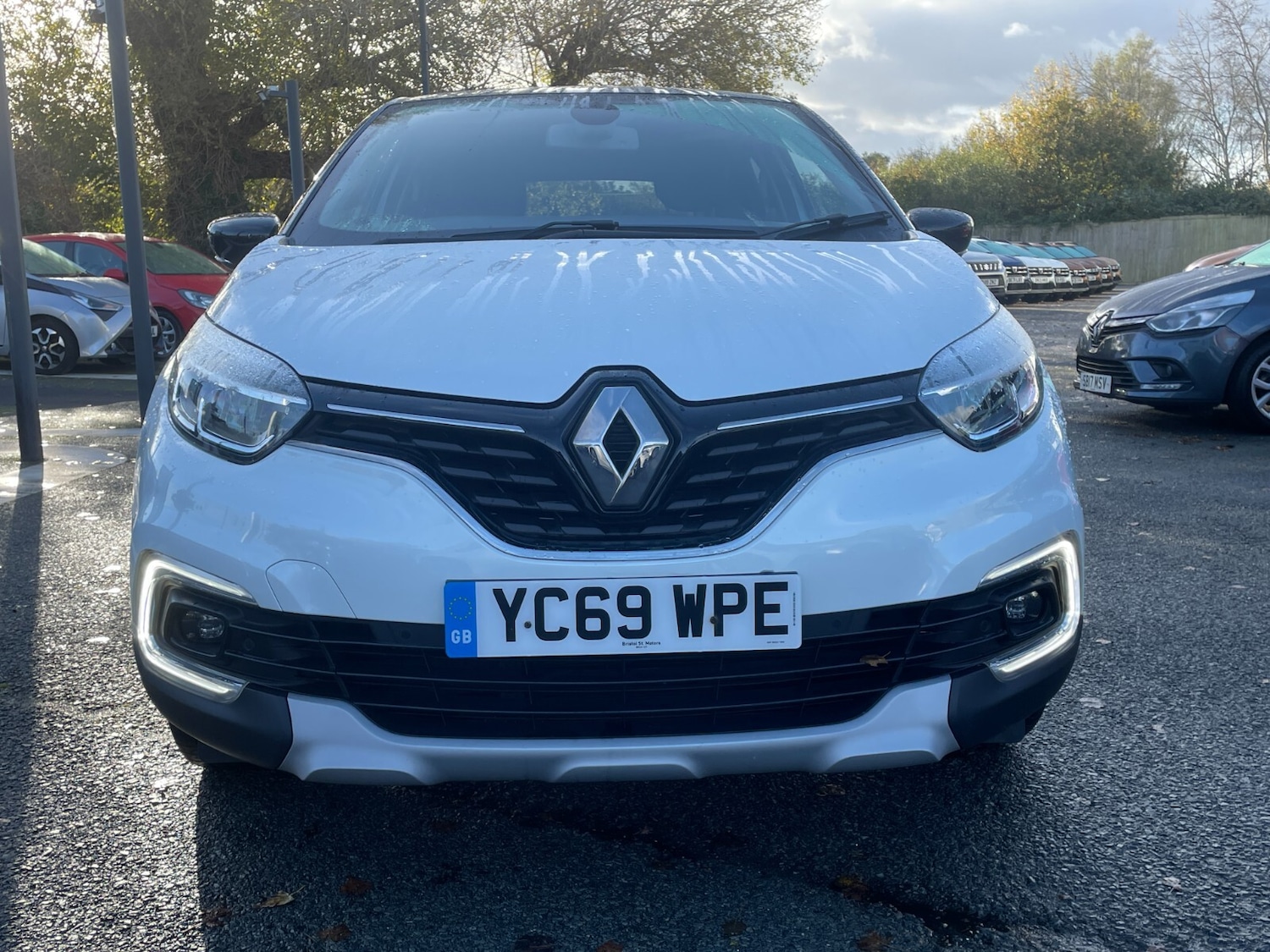 Used Renault Captur 2019 for sale - 76276322: Photo 2