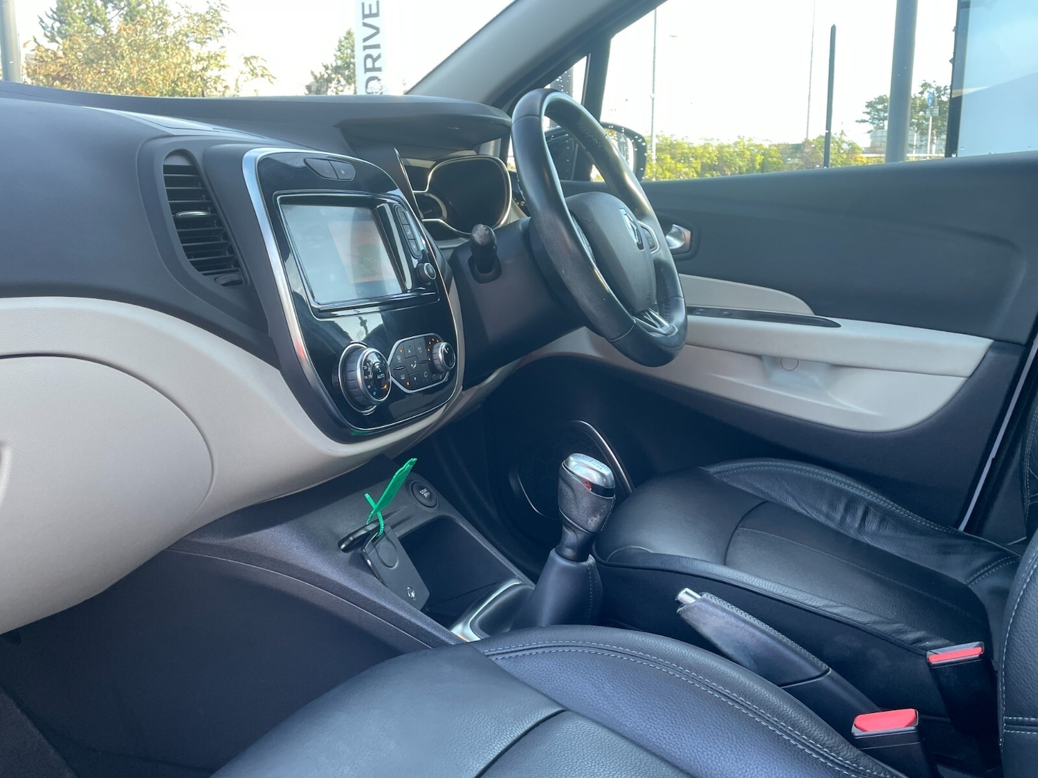 Used Renault Captur 2019 for sale - 76276322: Photo 21