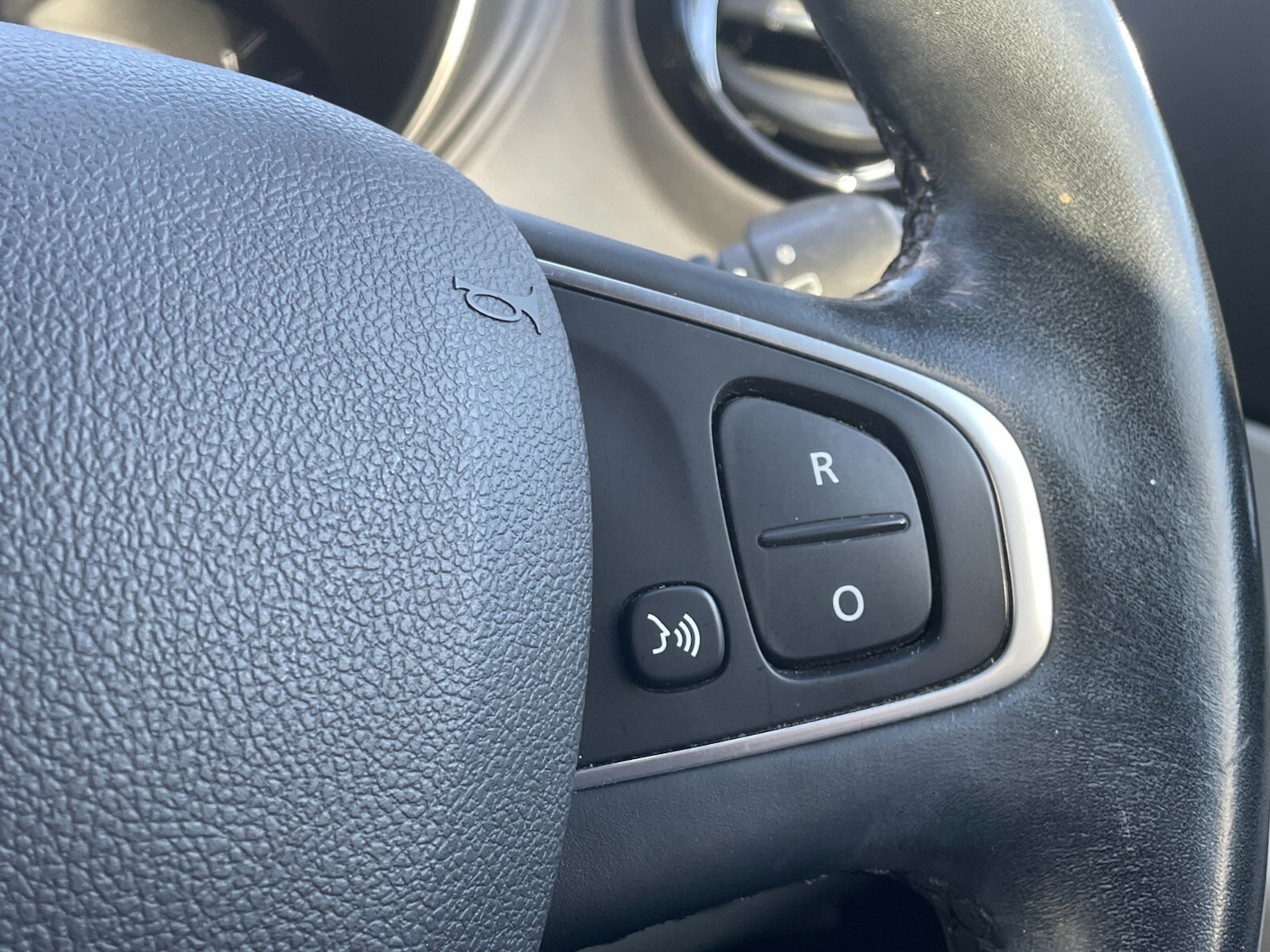 Used Renault Captur 2019 for sale - 76276322: Photo 29