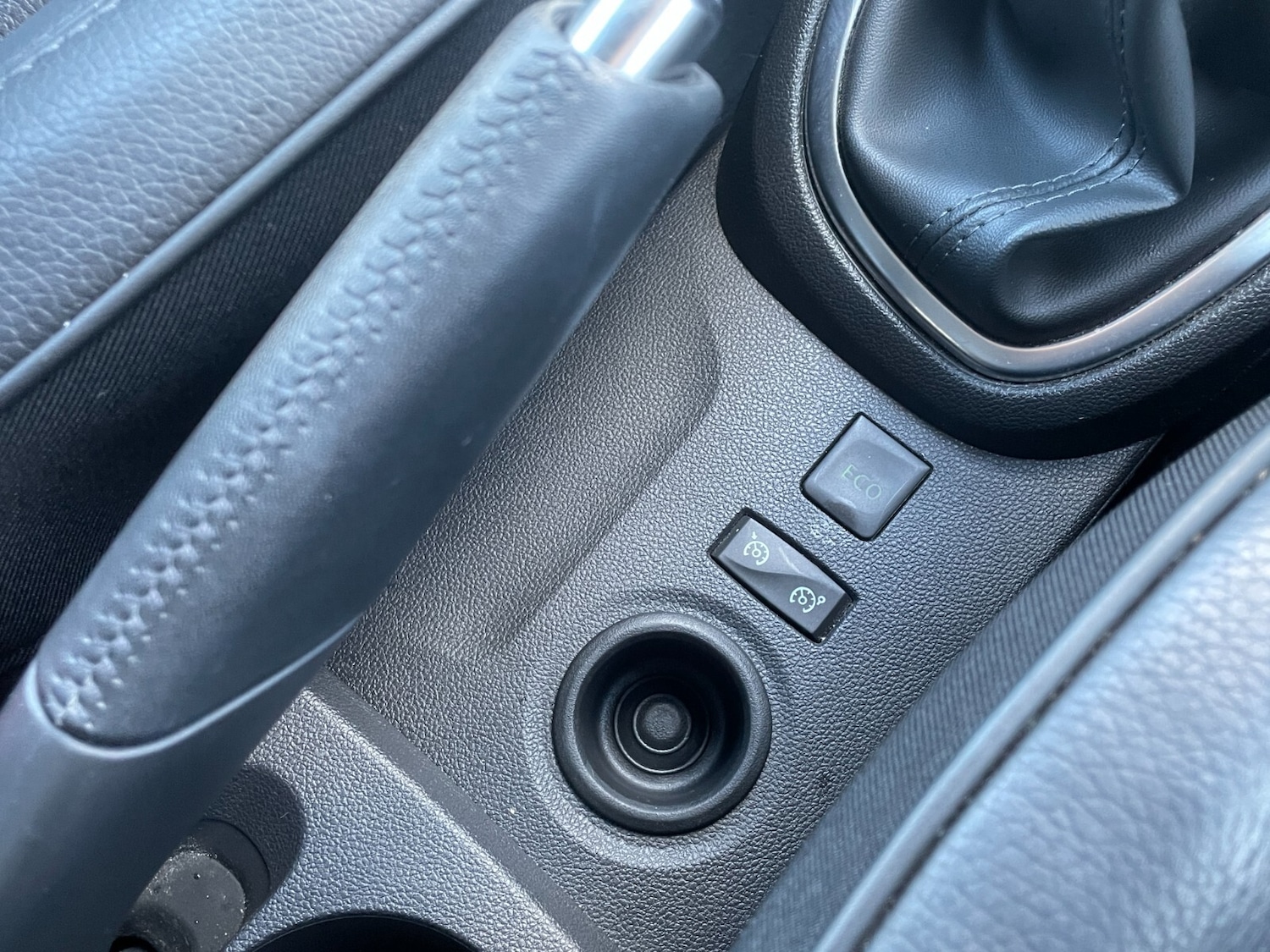 Used Renault Captur 2019 for sale - 76276322: Photo 39