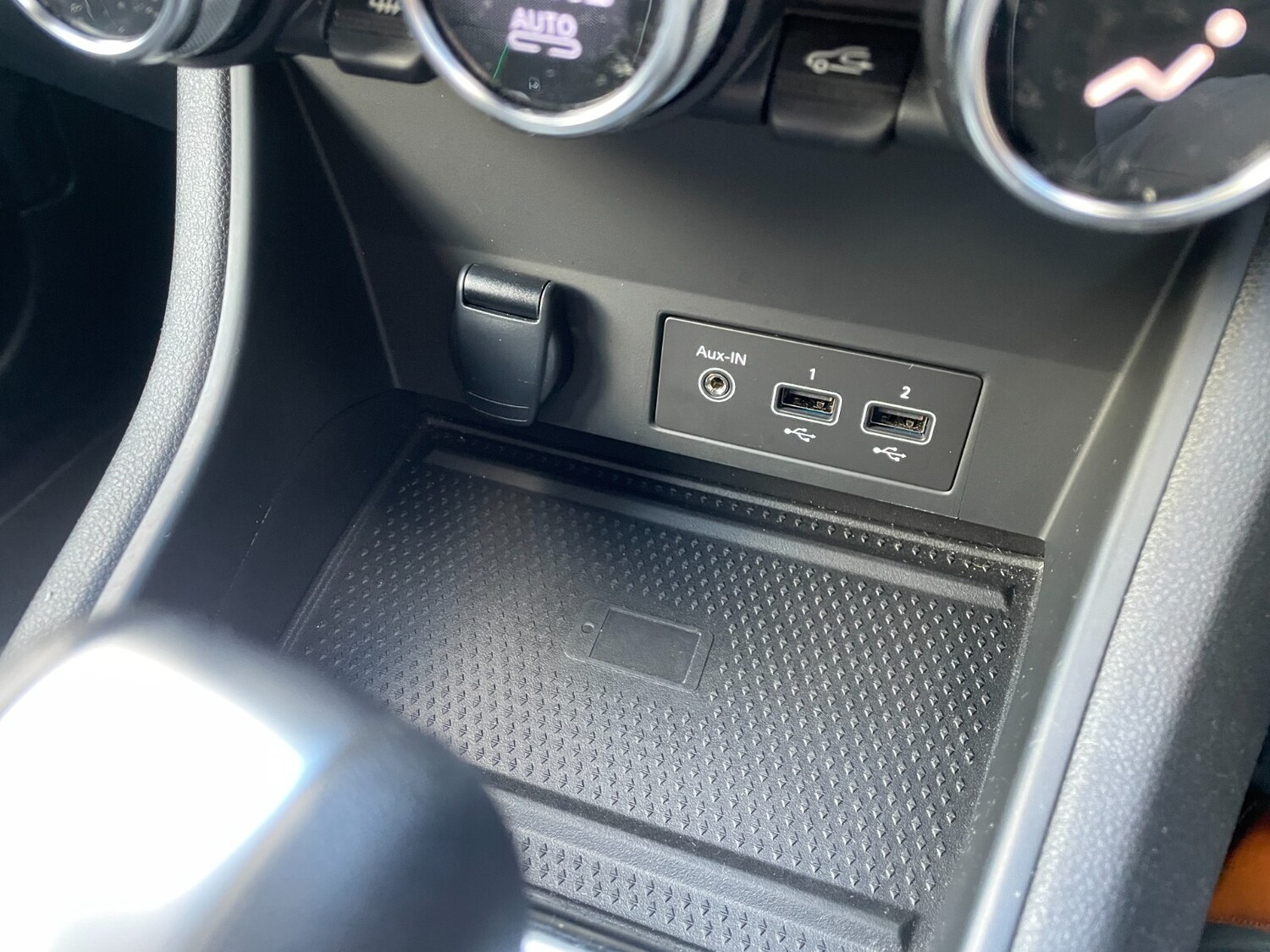 Used Renault Captur 2023 for sale - 76580175: Photo 32