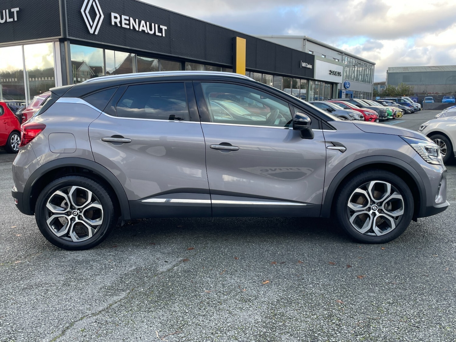 Used Renault Captur 2023 for sale - 76580175: Photo 7