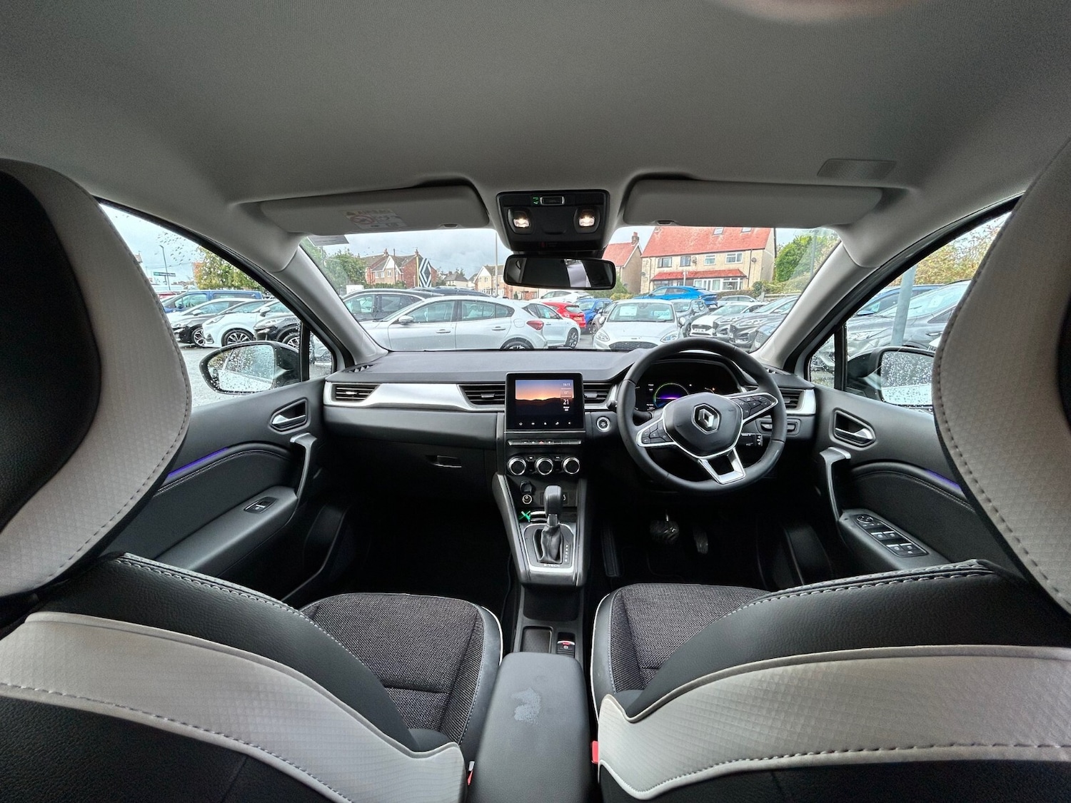 Used Renault Captur 2023 for sale - 76344058: Photo 10