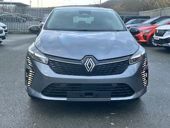 Used Renault Clio 2025 for sale - 76826809: Photo