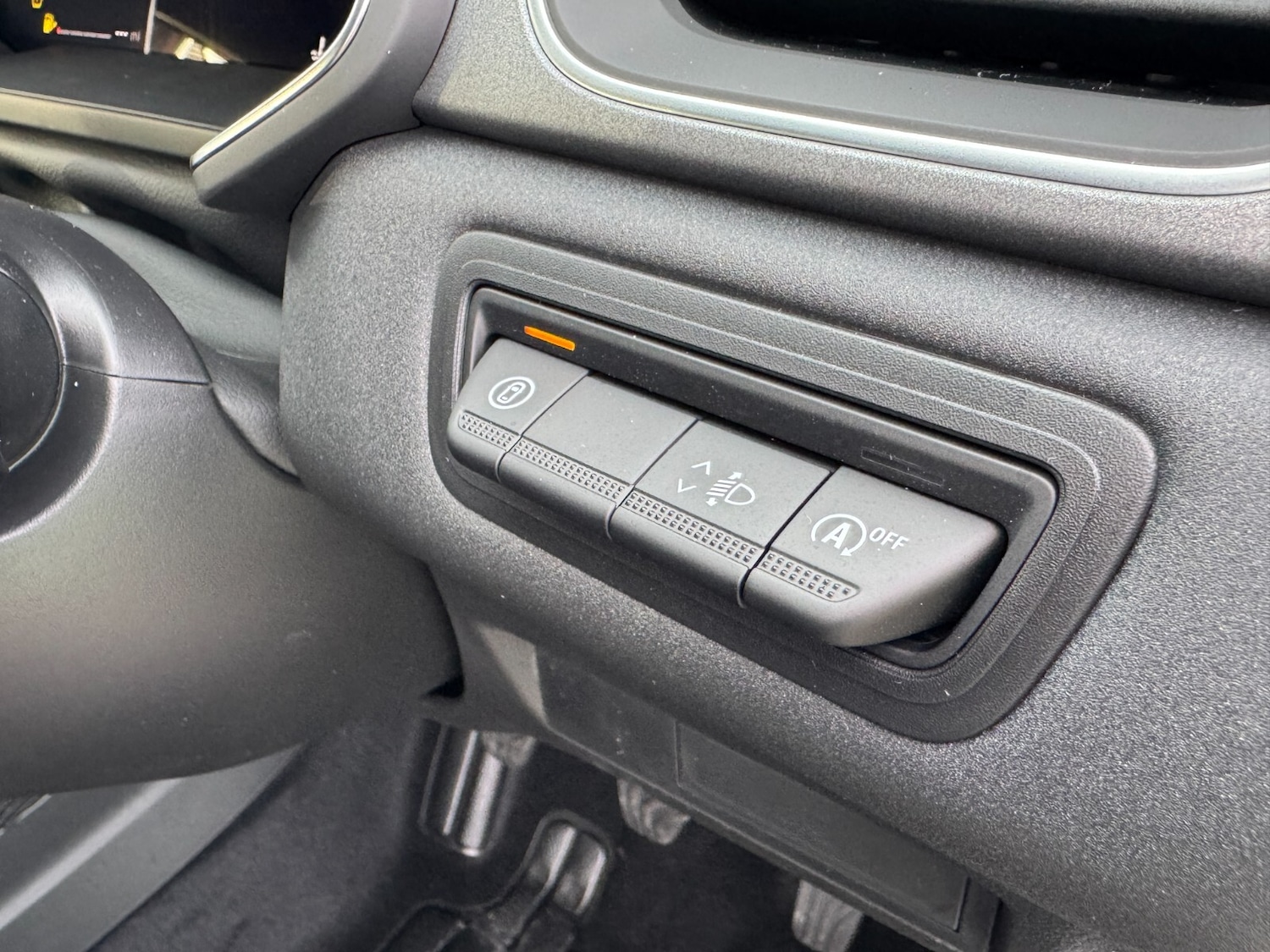 Used Renault Captur 2025 for sale - 76826815: Photo 29