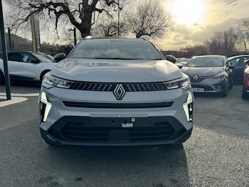 Used Renault Captur 2025 for sale - 76826815: Photo