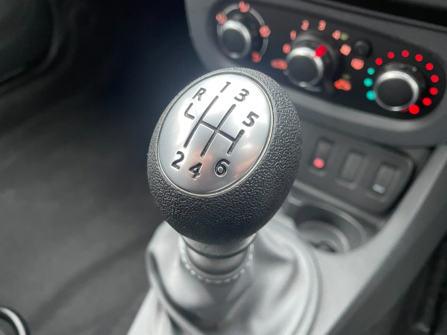 Used Dacia Duster 2017 for sale - 76941096: Photo 32