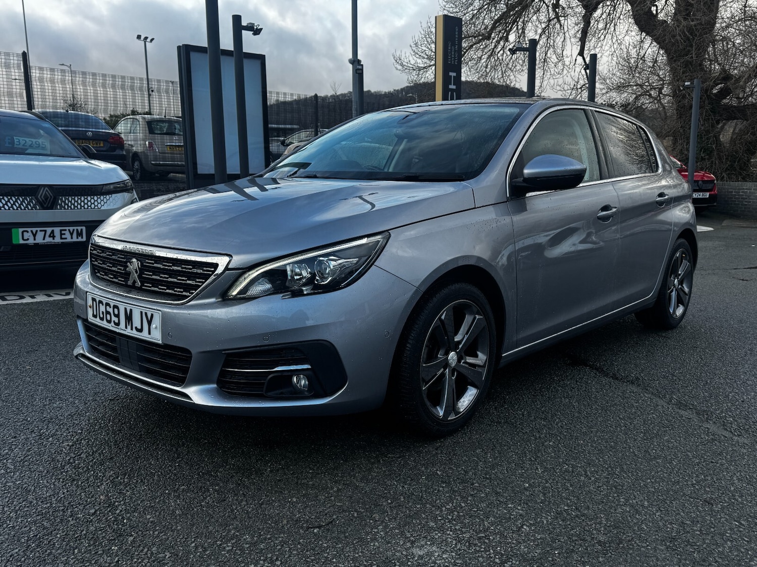 Used Peugeot 308 2019 for sale - 77256423: Photo 3