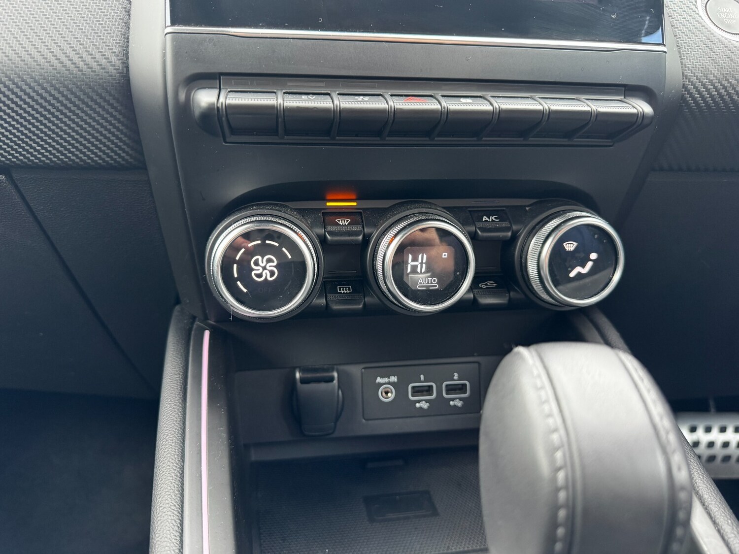 Used Renault Clio 2023 for sale - 77256445: Photo 32