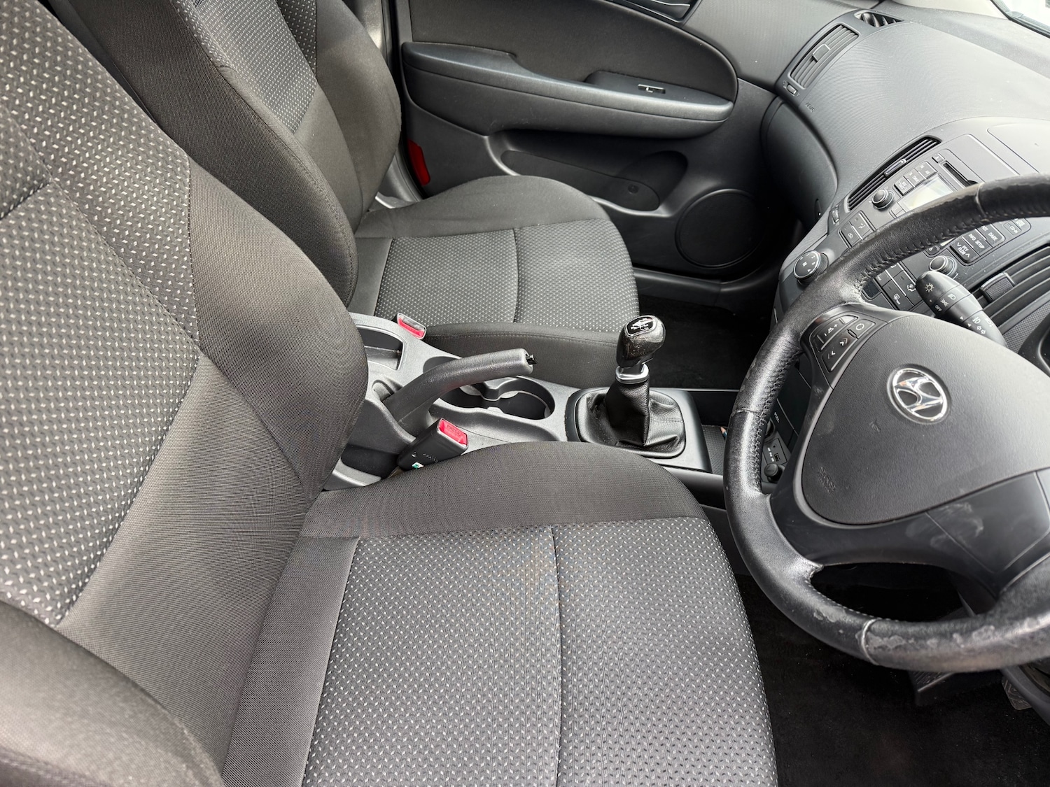 Used Hyundai i30 2012 for sale - 77581742: Photo 10