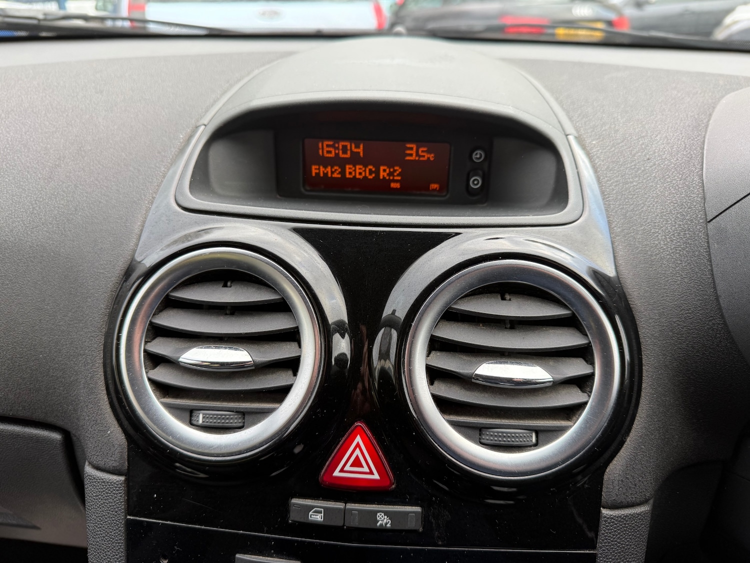 Used Vauxhall Corsa 2013 for sale - 77622211: Photo 14