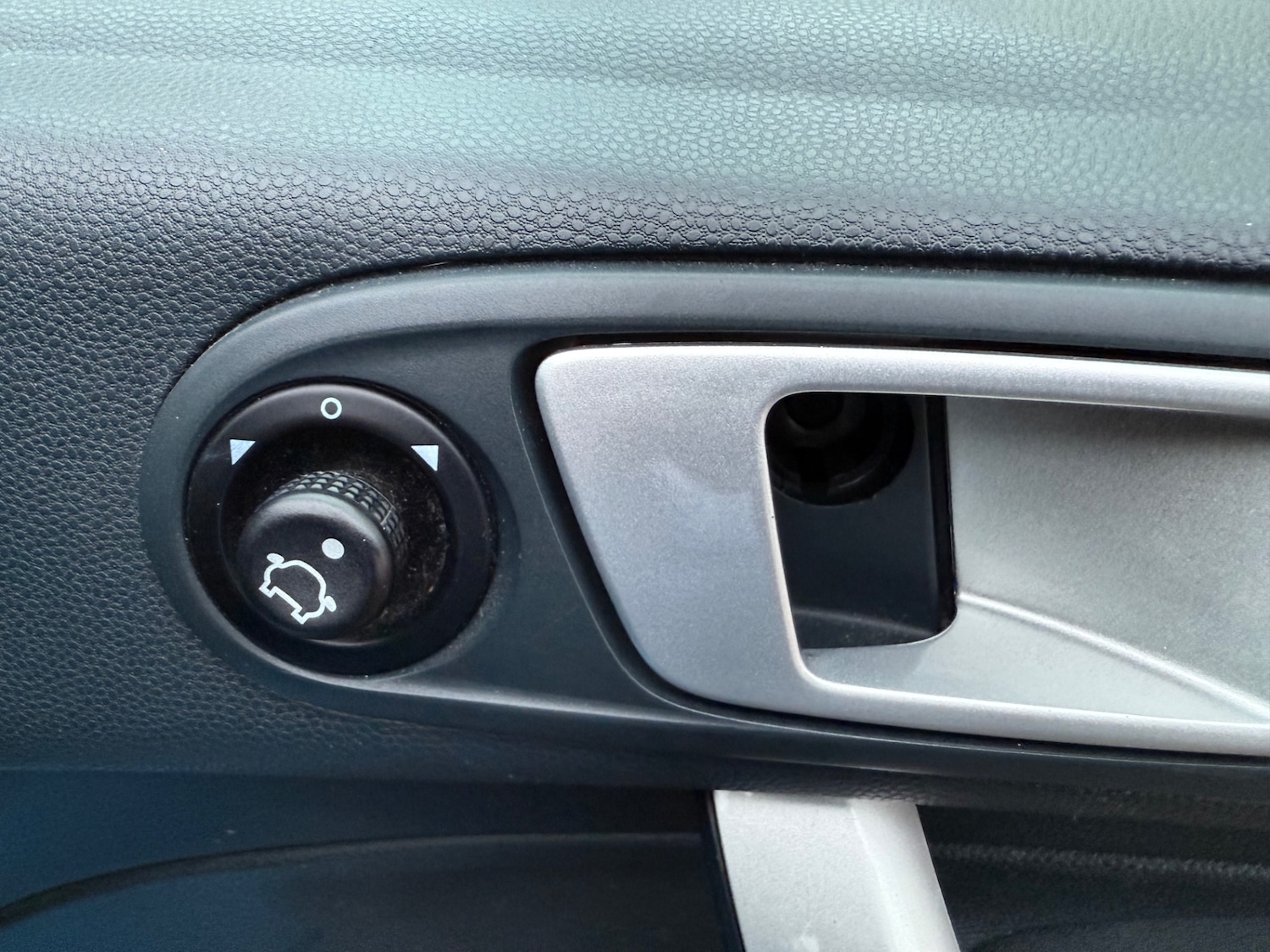 Used Ford Fiesta 2011 for sale - 76724126: Photo 16