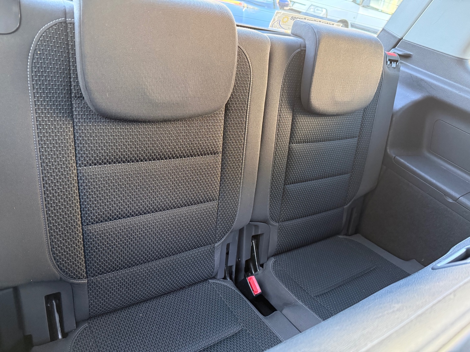 Used Volkswagen Touran 2012 for sale - 77704208: Photo 8