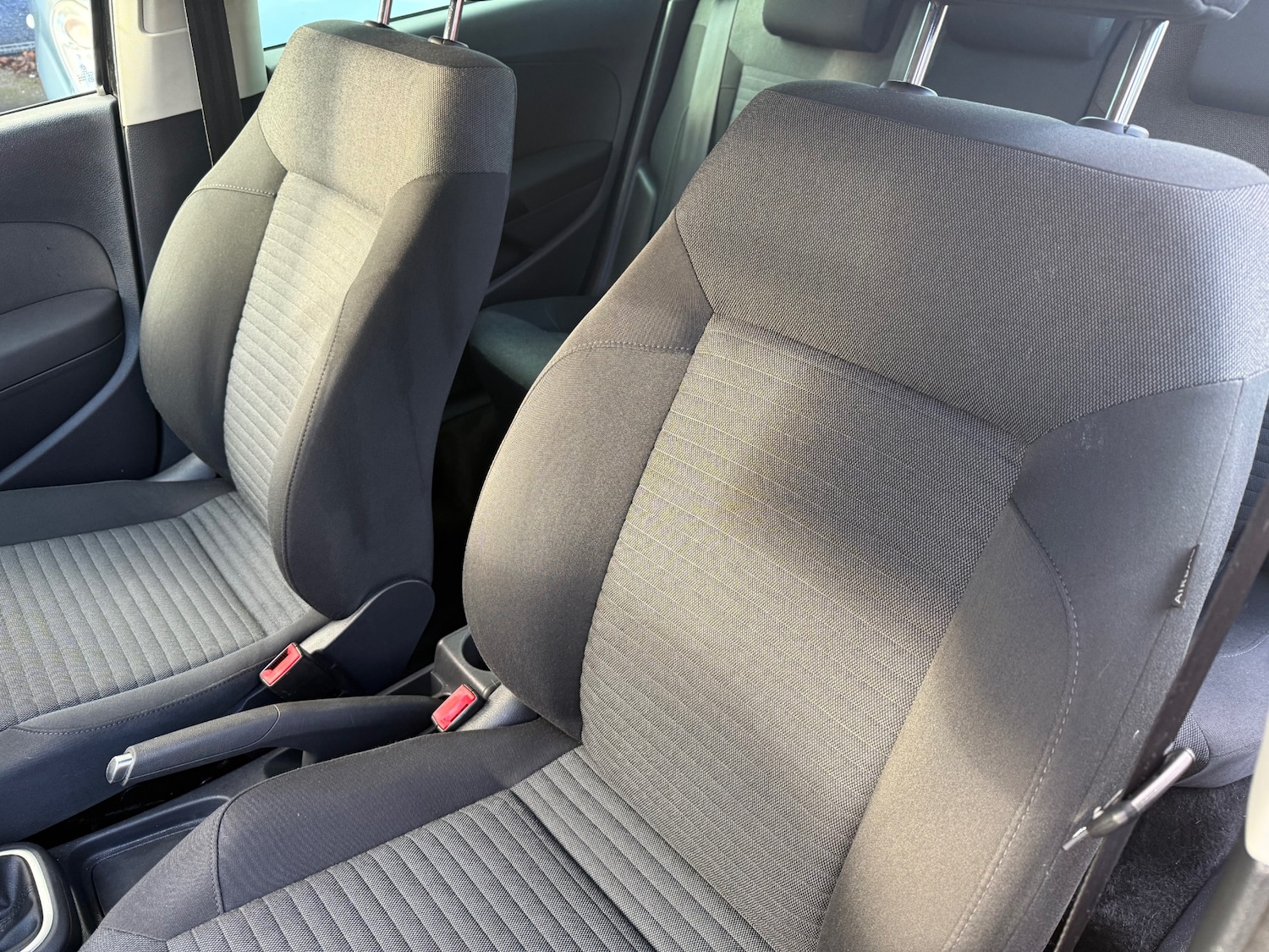 Used Volkswagen Polo 2012 for sale - 77236000: Photo 9