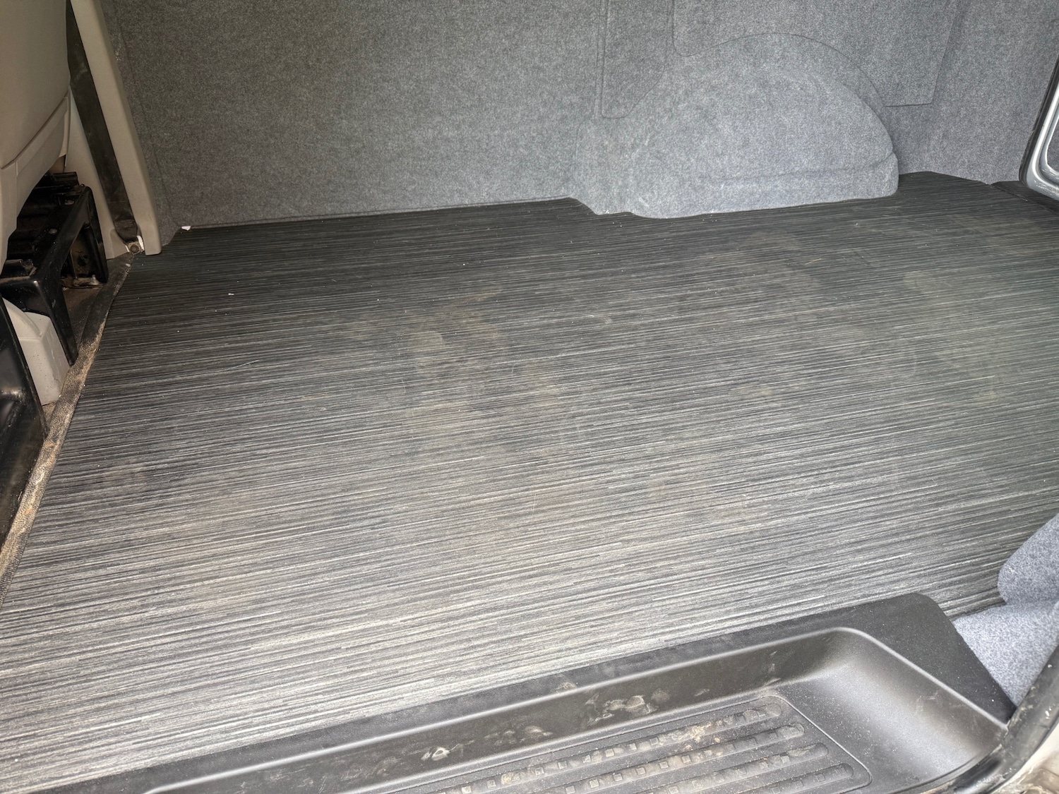 Used Volkswagen Transporter 2012 for sale - 77991830: Photo 10