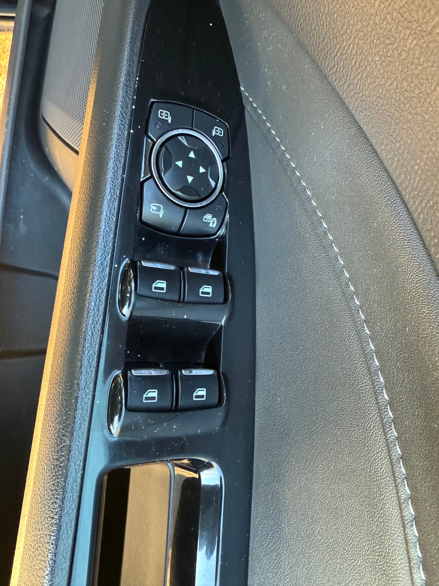 Used Ford Mondeo 2016 for sale - 76666286: Photo 16