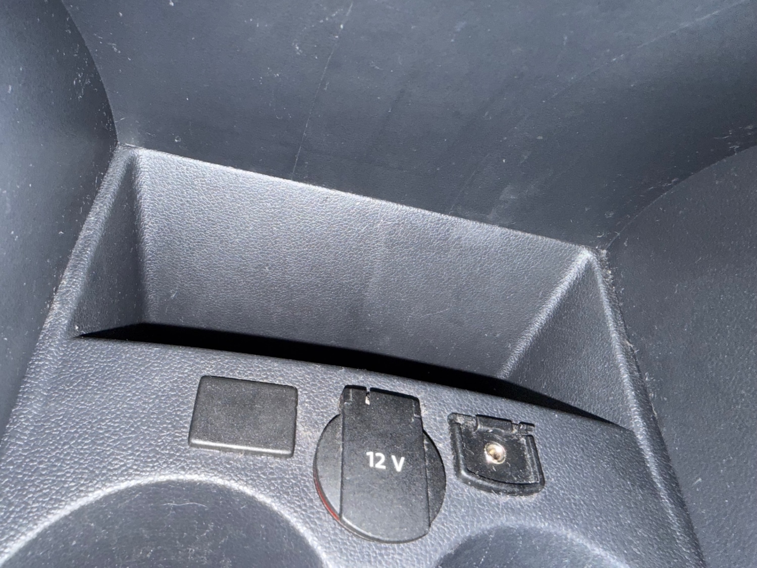 Used Volkswagen Polo 2013 for sale - 77921085: Photo 14