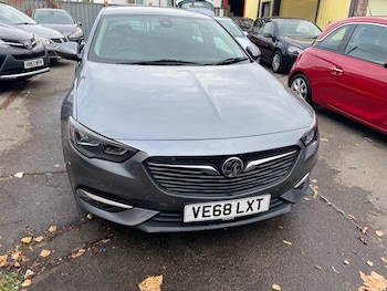 Used Vauxhall Insignia 2019 for sale - 76145810: Photo 2