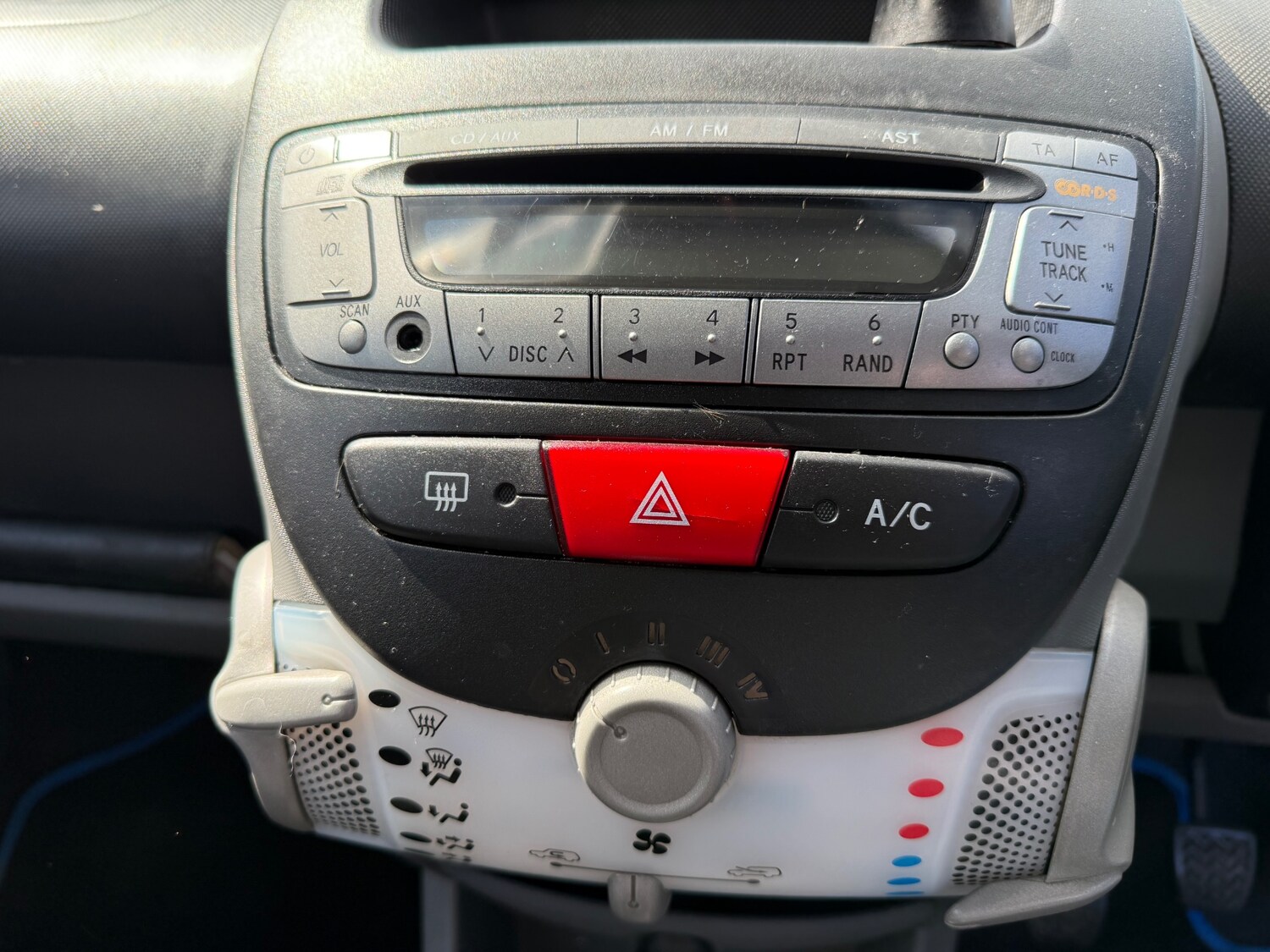 Used Toyota AYGO 2009 for sale - 78145994: Photo 9